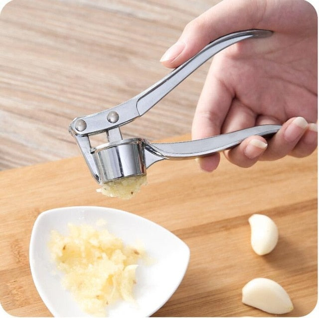 1pcs/lot Stainless Steel Garlic Presses Manual Garlic Mincer  Garlic Tools Kitchen supplies Gadgets Curve presses Fruit Tools